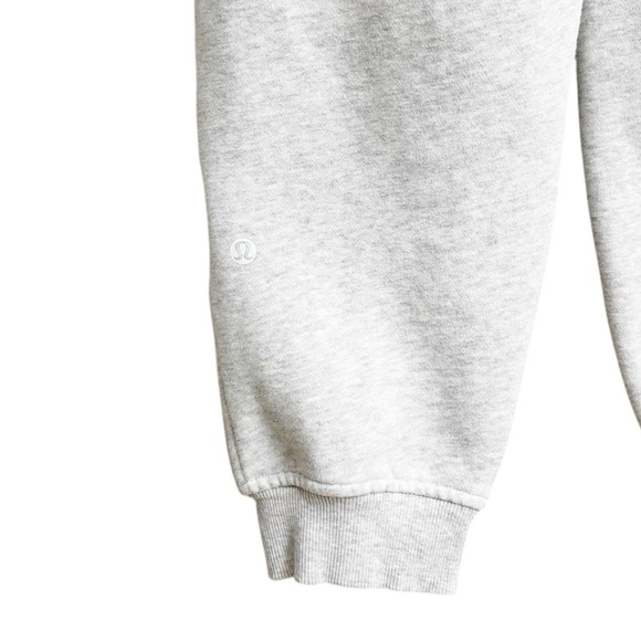 Lululemon Scuba High Rise Cropped Jogger Pants Heathered Core Ultra Light Grey - Picture 4 of 6